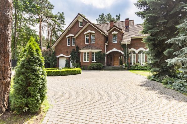 Driveway Brick Repair in Costa Mesa
